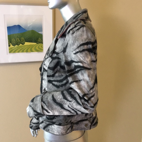 WHBM | Tiger Printed Moto Jacket - Picture 9 of 16